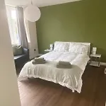 2Bed Apartment Free Parking